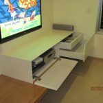 ארון למכשירי מדיה ואיחסון