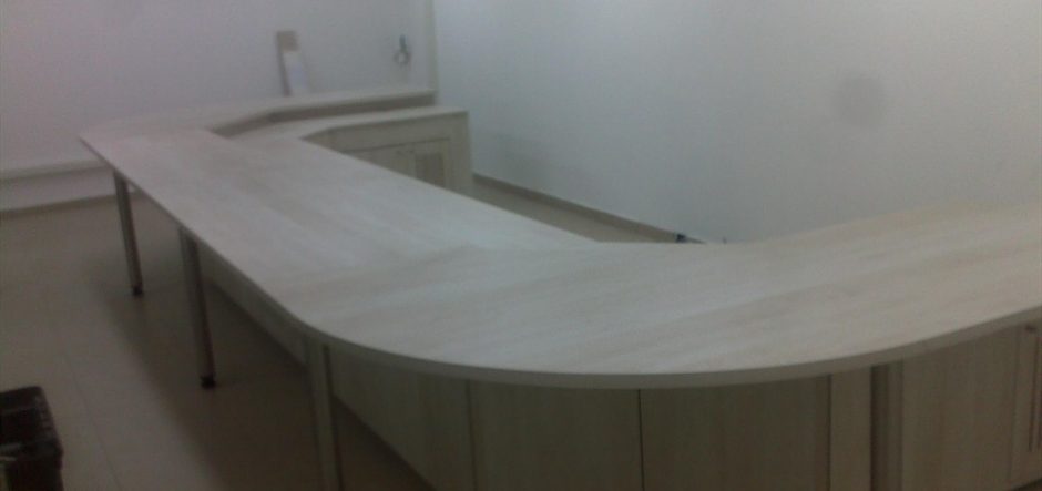 נגר שולחנות