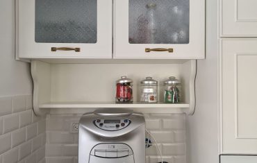 מדפים במטבח