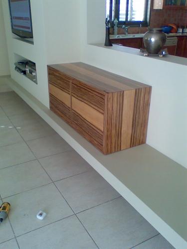 ארון פורניר אגוז אפריקאי