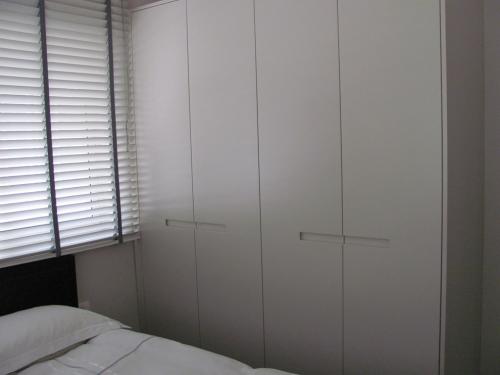 ארון נישה לחדר שינה