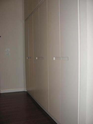 ארונות שירות