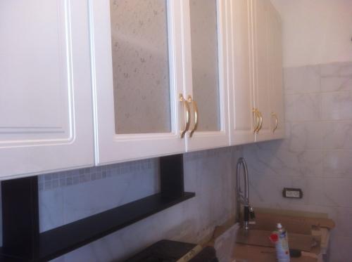 מטבח חזיתות פולימר וזכוכית סבתא