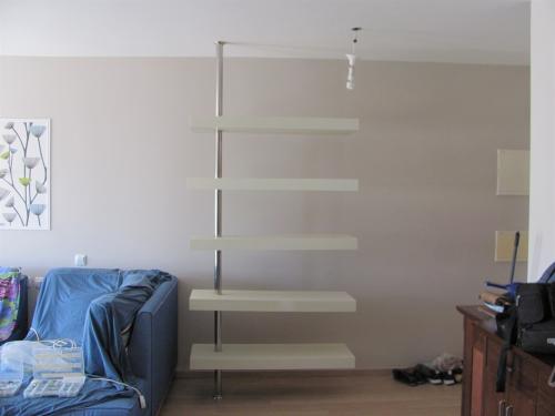 מדפים מסתובבים