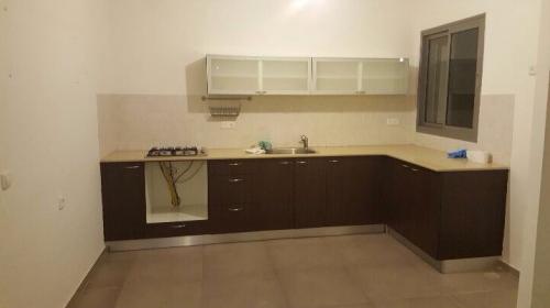 אלמוג מטבח לפני